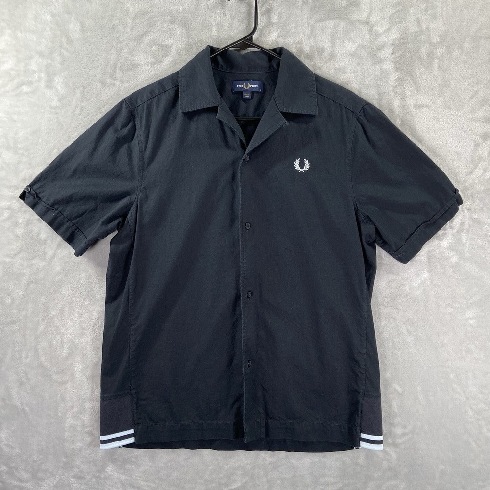 Fred Perry Shirt Mens Small Button Up Camp Loop Collar Short Sleeve Casual Black